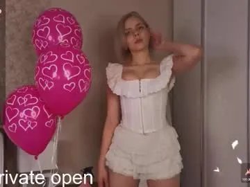 anika_heir on Chaturbate