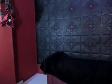 annavi_ on Chaturbate