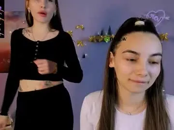 ariel_shadow on Chaturbate