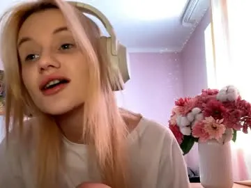 bebravee on Chaturbate