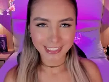 bella1207 on Chaturbate