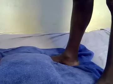 bitch_zonecouples on Chaturbate