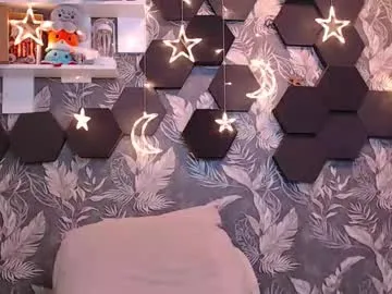 candyyyyrio on Chaturbate