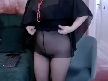 classytinna on Chaturbate