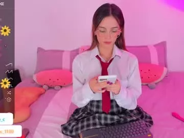 daphne_cooper1 on Chaturbate