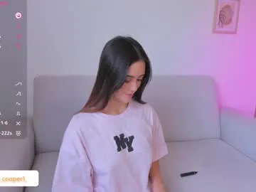 daphne_cooper1 on Chaturbate