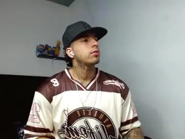 darius_phoenix on Chaturbate