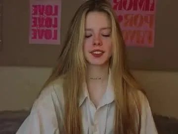 denaebeste on Chaturbate