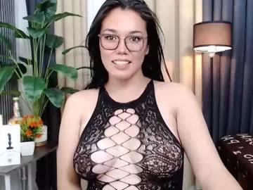 ellahollywood1818 on Chaturbate 