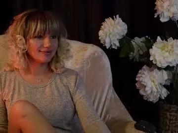 ellawhisper on Chaturbate 