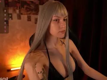 ellie_land on Chaturbate 