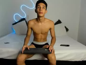 evans_collins24 on Chaturbate