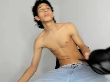 evans_collins24 on Chaturbate