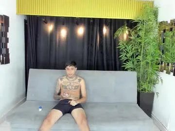 golden_girl_house on Chaturbate