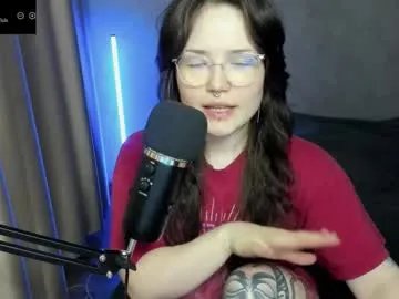 hell_hotline on Chaturbate