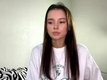 hoaarisa — Goal: Tease with my ass and shorts    < 3     I'm Sofia your Welcome! I'm new here!   #new #shy #skinny #teen #18 [1373 tokens remaining]