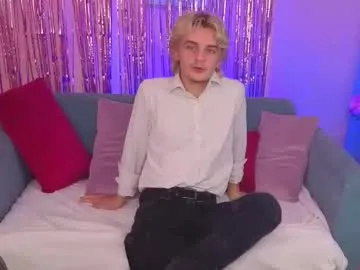 jamemiller — #18 #twink #new #young #feet take of shirts [49 tokens remaining]