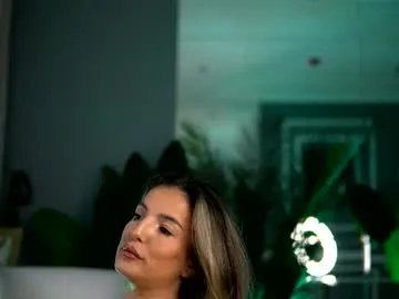 kellymathews on Chaturbate 