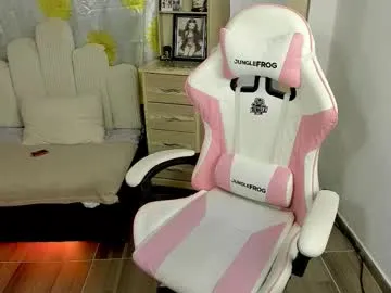 kendall_houle_ on Chaturbate