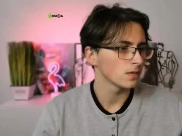 leo_valor on Chaturbate