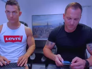 leoboyf4f on Chaturbate