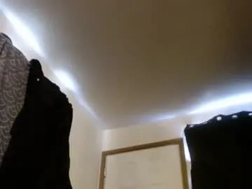 letsplay361 on Chaturbate