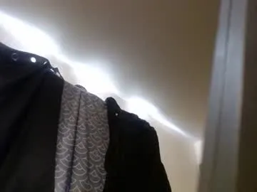 letsplay361 on Chaturbate