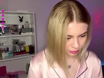 lil_elisa — GOAL: take down my top [66 tokens remaining] Hey my name is Elisa, fav pattern 111 ,pvt is open #teen #18 #young #shy #bigboobs