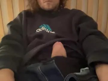 m9734 — Goal: show face #face  - Next Goal: take off shirt