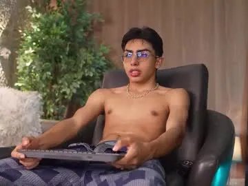 marcoyethan on Chaturbate