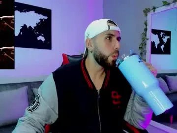 maximo_wolf1 on Chaturbate