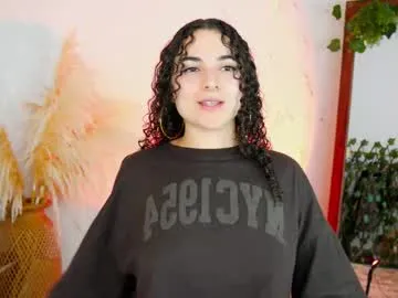 merida_bell18 on Chaturbate
