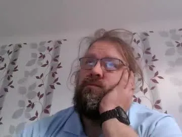 metallbuddy on Chaturbate