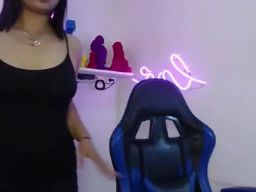 mia_bloom2 on Chaturbate