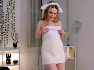 michellecoy — Hey cuties! #18 I'm playful, love a good vibe, and hope you're here for the same! - Goal: red ass() [108 tokens left] #petite #blonde #daddysgirl #cosplay