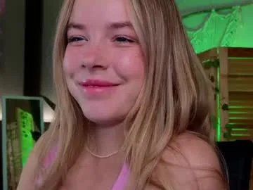 milly_shy on Chaturbate 