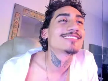 mr_strike on Chaturbate