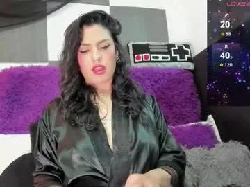 ninawilliams1_ on Chaturbate 