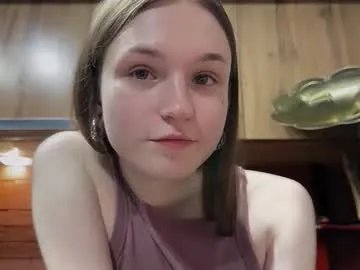 nloraaa on Chaturbate