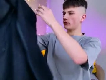 rony_winston — take off my pants #Lovense #big dick #new #18 #shy [81 tokens remaining]