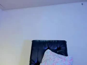 sara_leenn on Chaturbate 