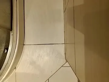 small_1986 on Chaturbate