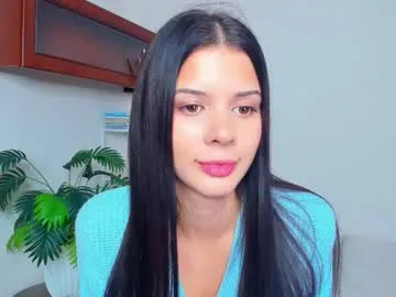 softlyy_bold on Chaturbate