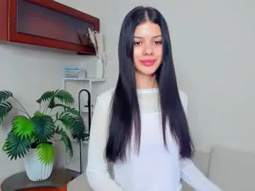 softlyy_bold on Chaturbate