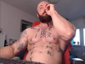 strongivan on Chaturbate