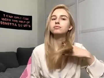 sydneyhackathorn on Chaturbate