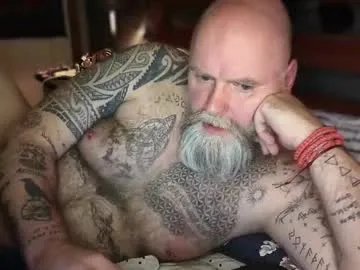 tattooeddilf01 on Chaturbate 