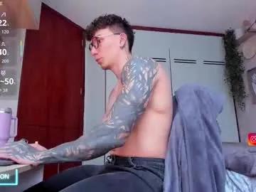 thomas_fuckboy — Welcome to my room! - Goal: Fuck ass and cum [2222 tokens left] #muscle #bigcock #bigass #leather #lovense