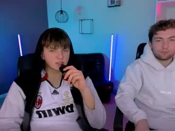 travis_wolf_ on Chaturbate