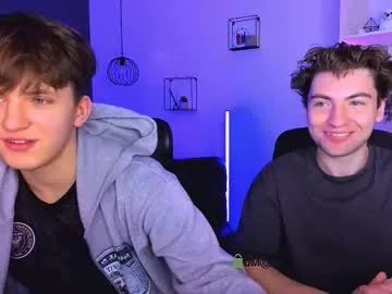 travis_wolf_ — GOAL: Make me happy [25 tokens remaining] Welcome to my room! #monstercock #bi #tease #18 #sex